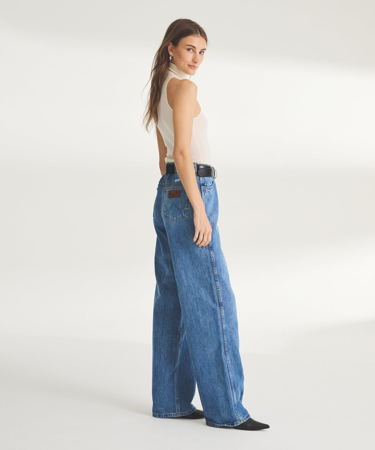 Super Fine Cashmere Sleeveless Turtleneck