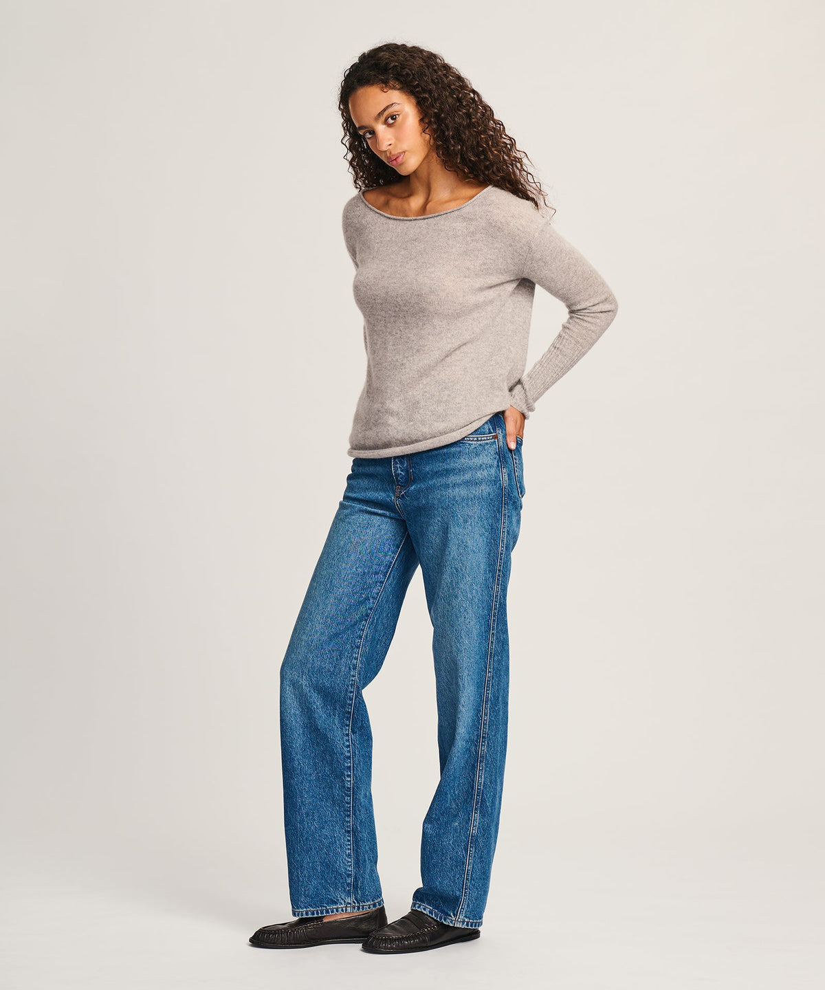 Lightweight Cashmere Boatneck Sweater