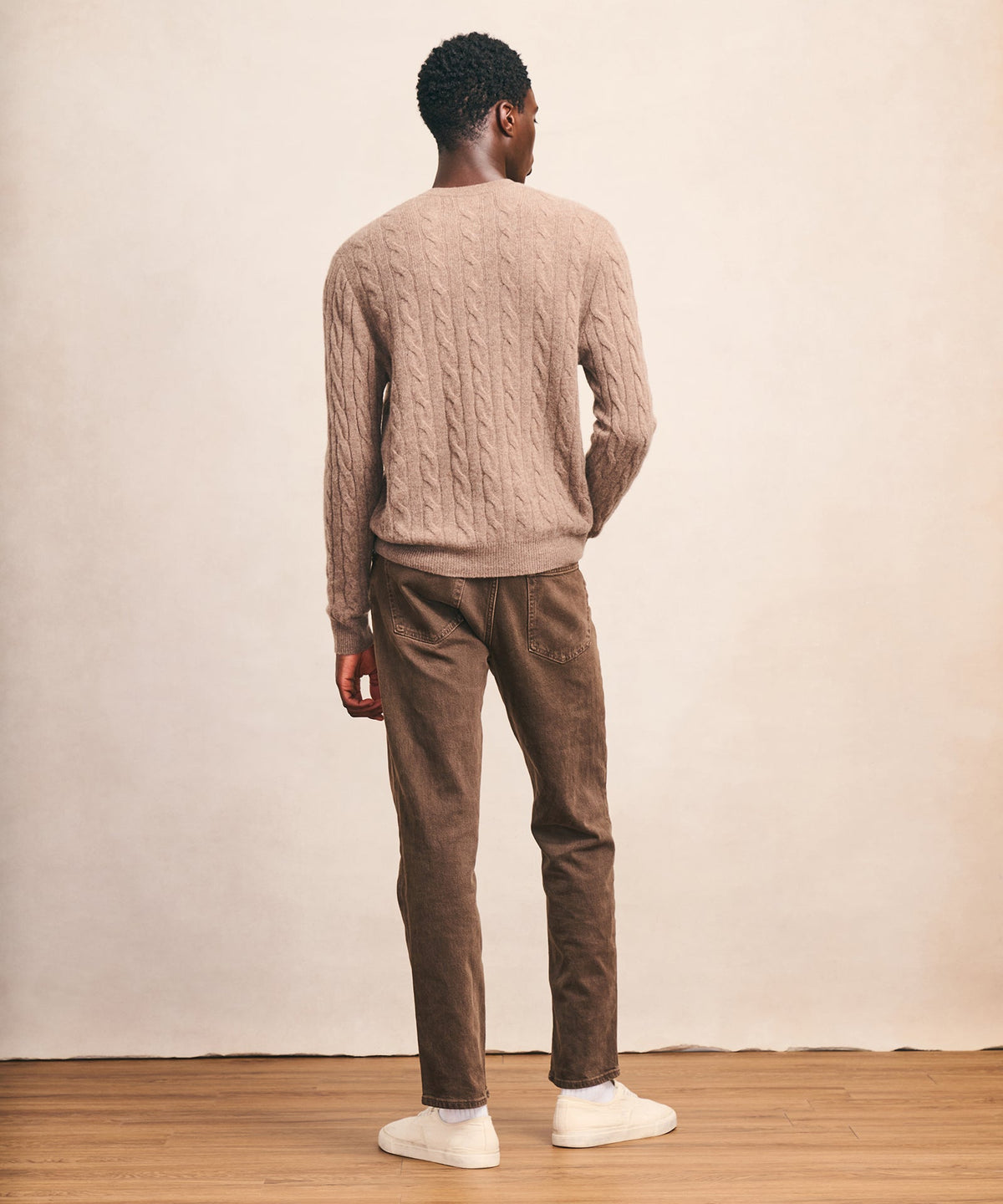 Lightweight Cashmere Cable Crewneck Sweater