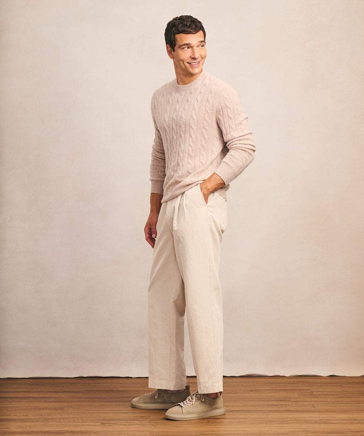 Lightweight Cashmere Cable Crewneck Sweater