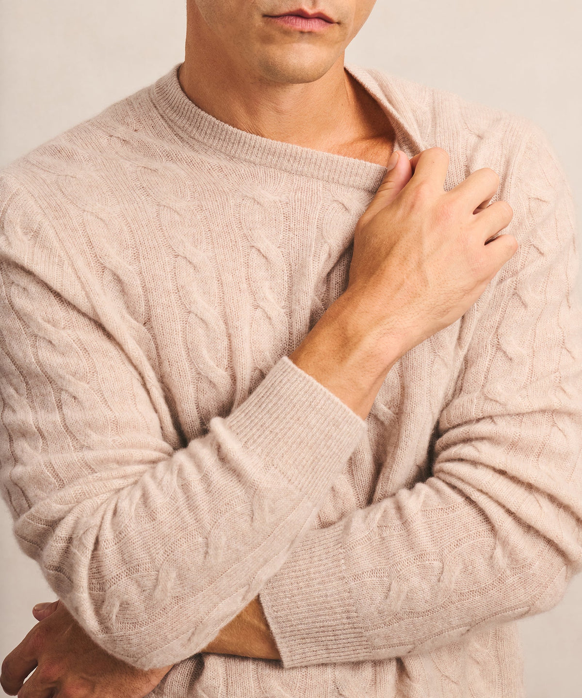 Lightweight Cashmere Cable Crewneck Sweater