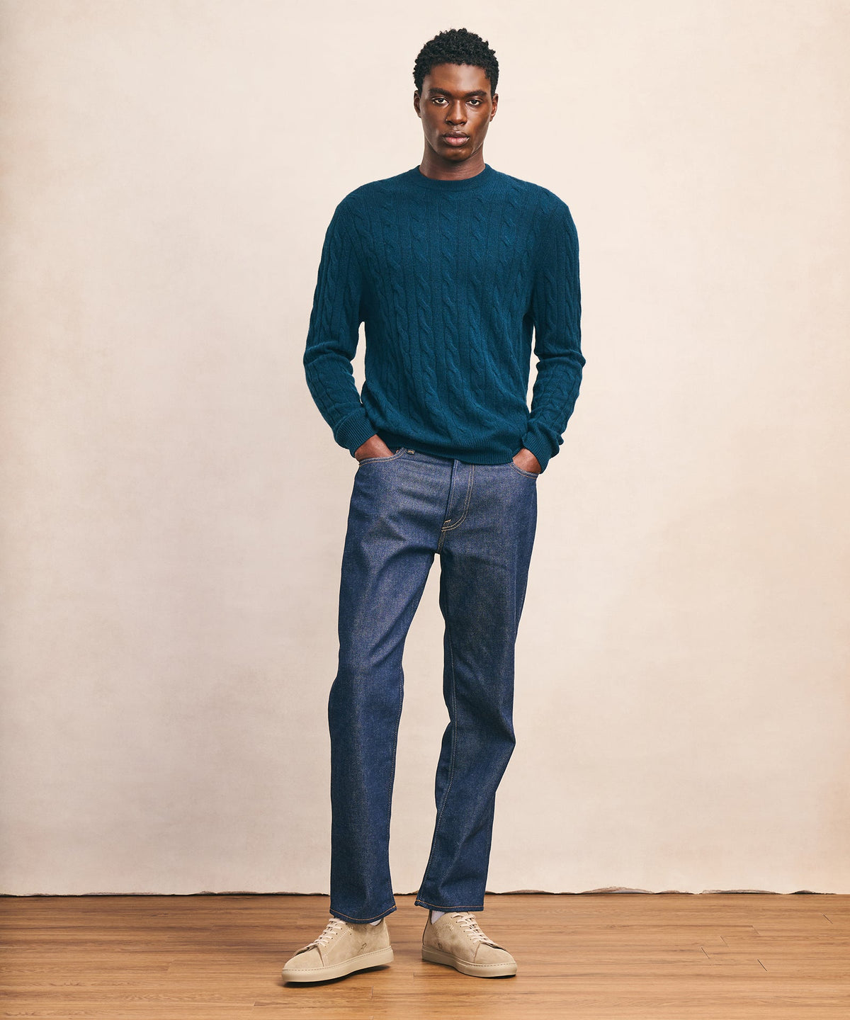 Lightweight Cashmere Cable Crewneck Sweater
