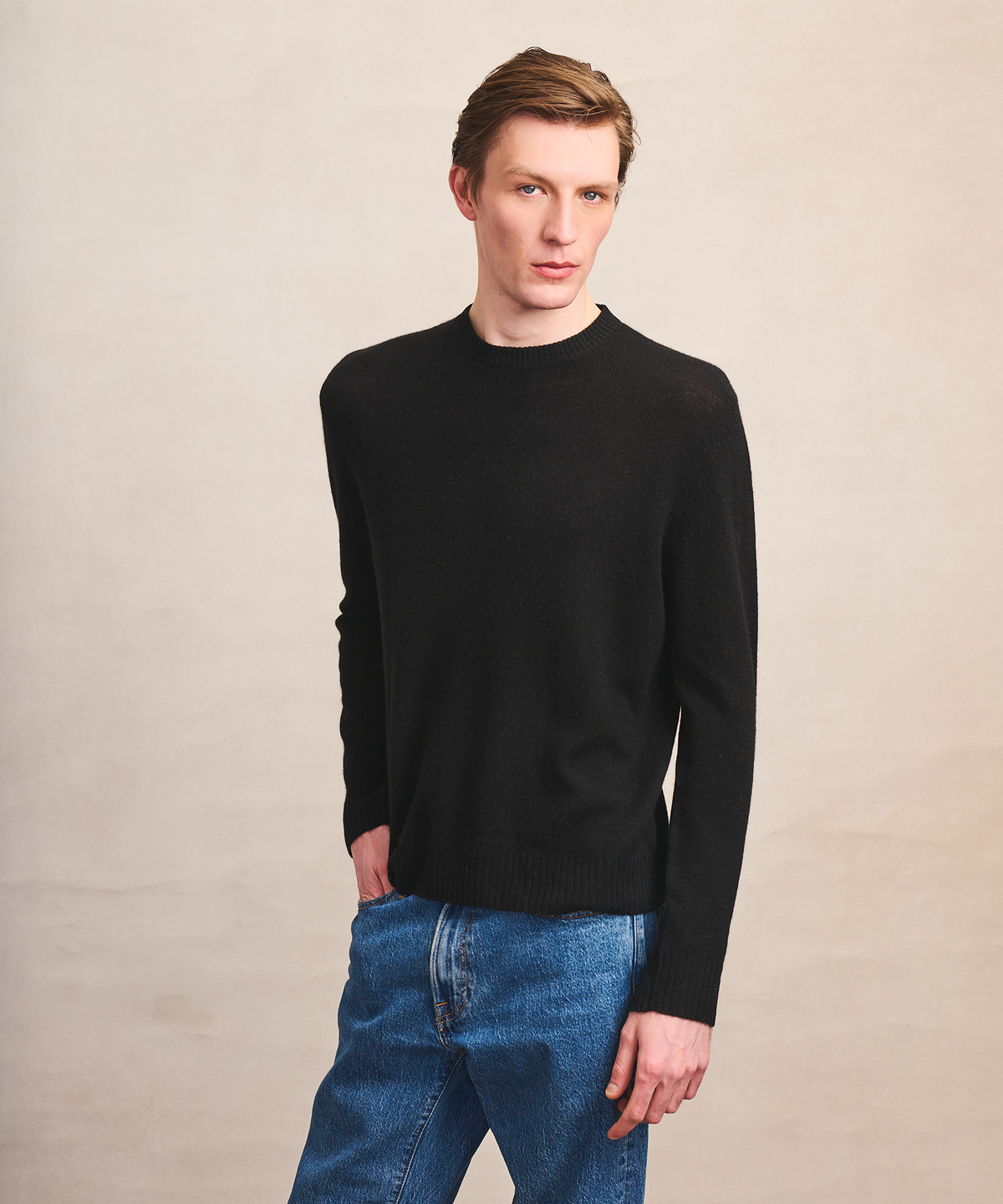 Lightweight Cashmere Crewneck Sweater