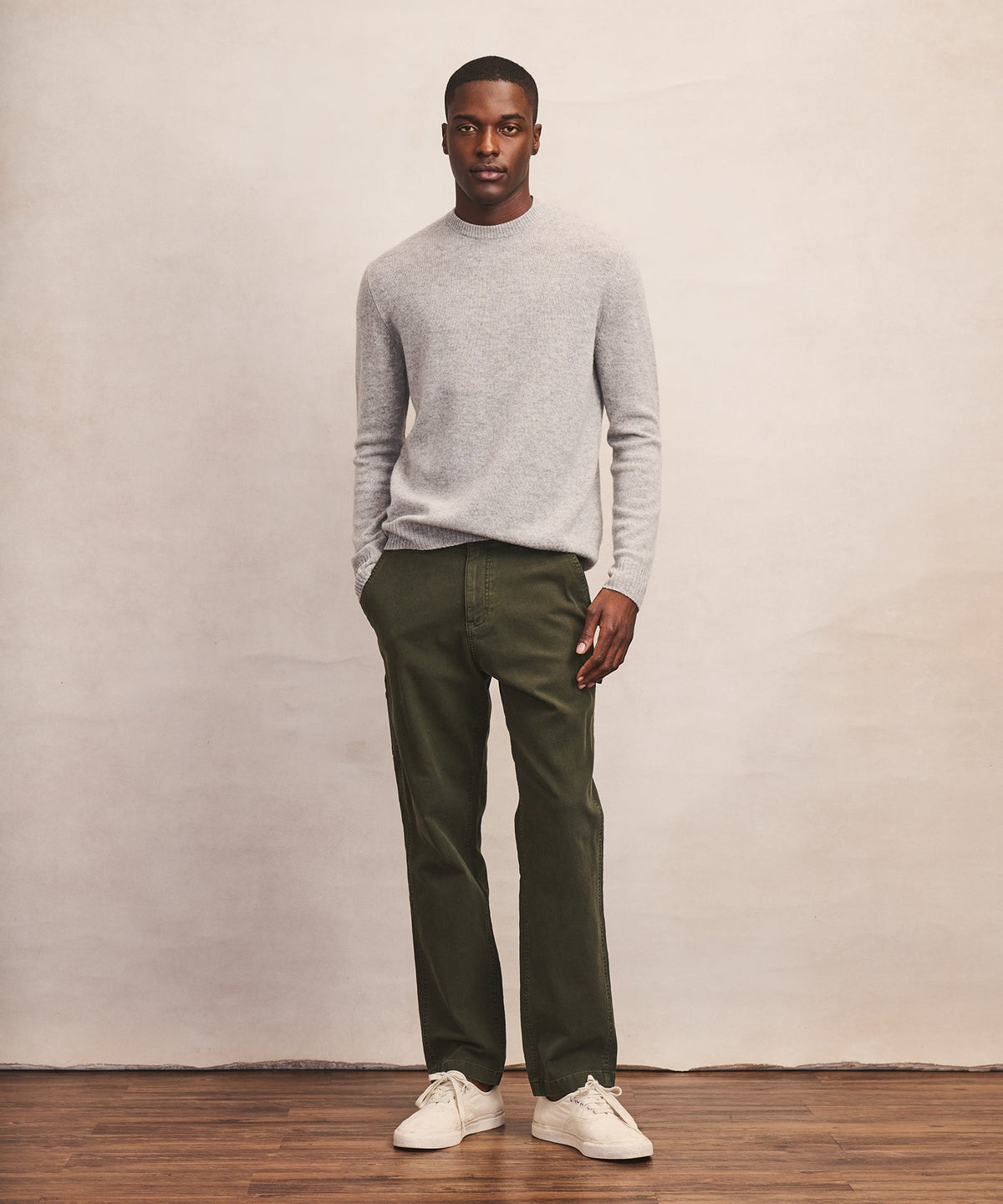 Lightweight Cashmere Crewneck Sweater