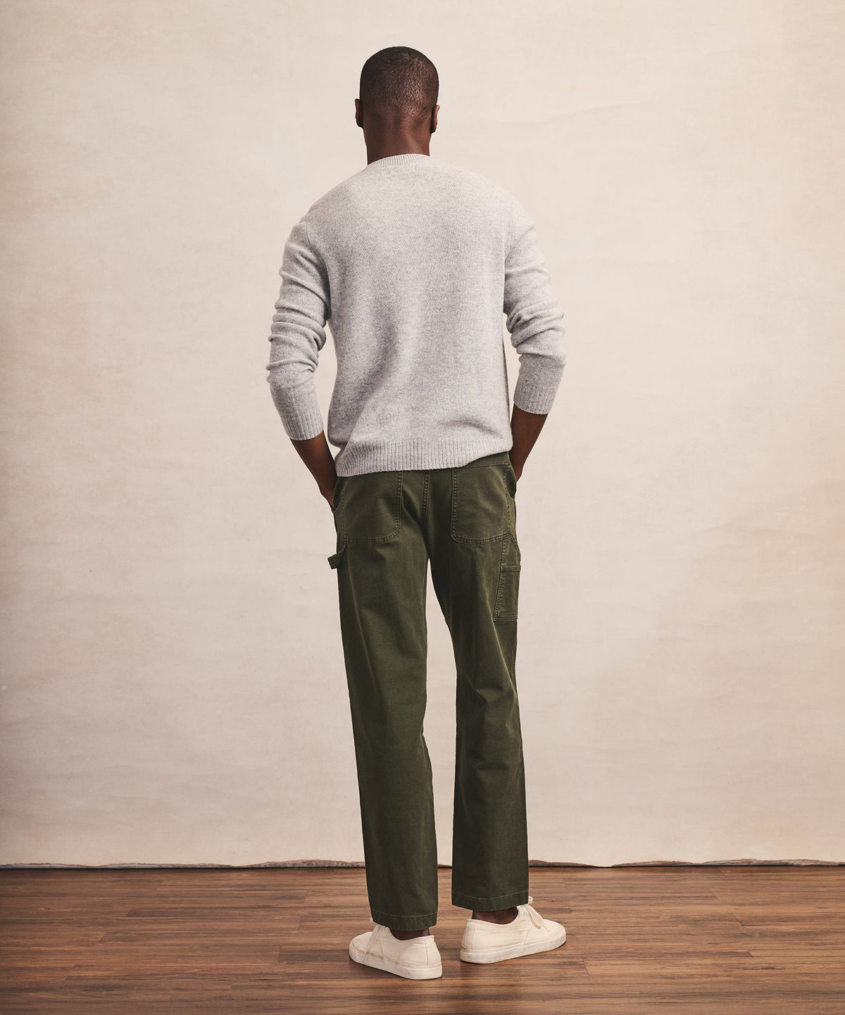 Lightweight Cashmere Crewneck Sweater