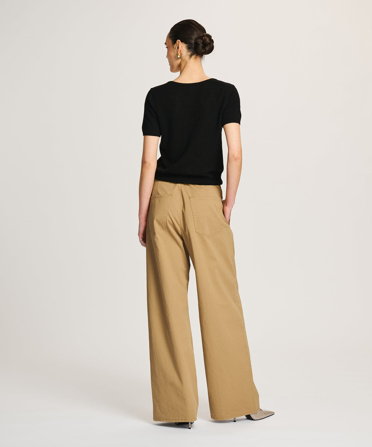 Lightweight Cashmere Short Sleeve V-Neck Sweater