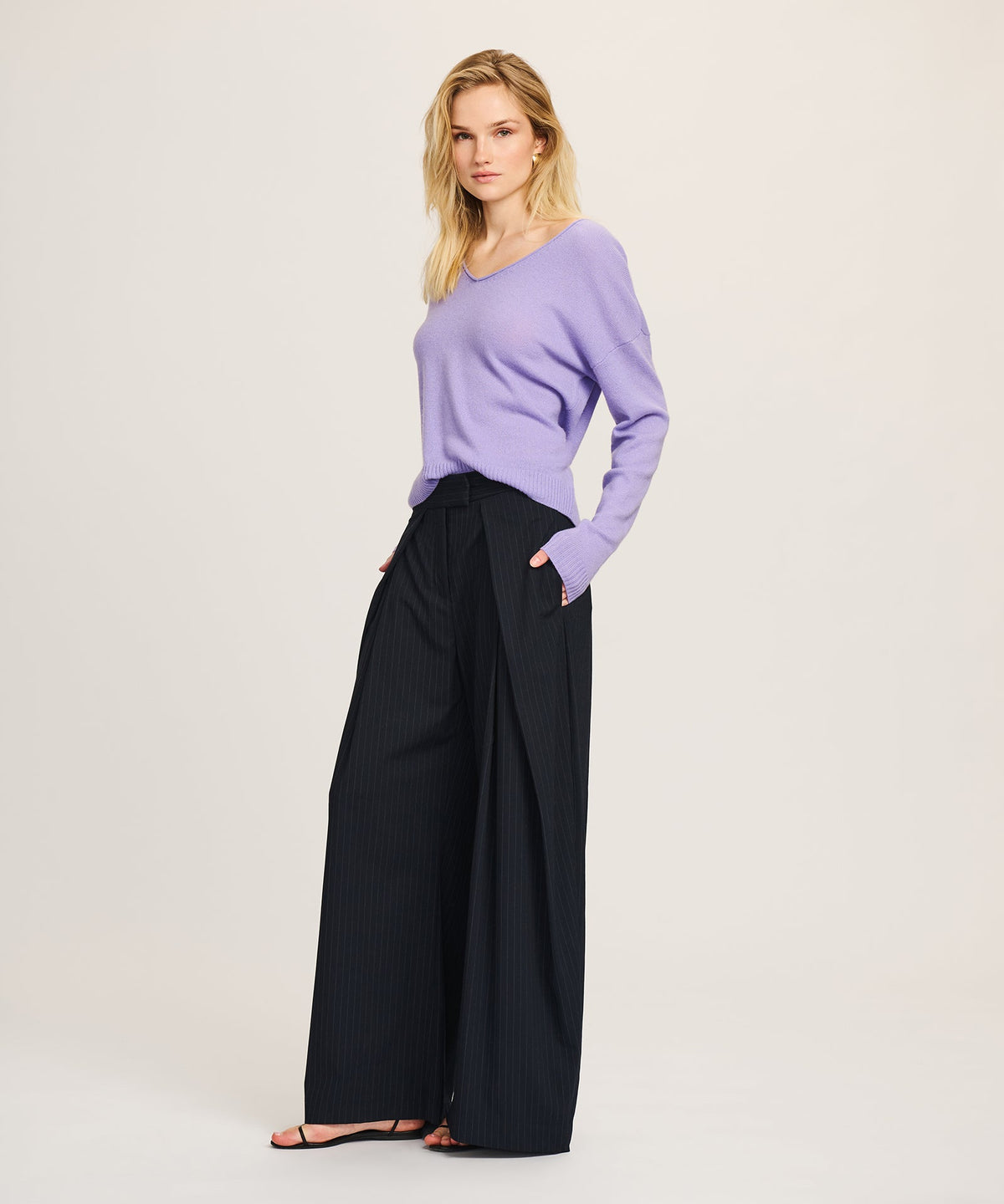 Lightweight Cashmere V-Neck Sweater