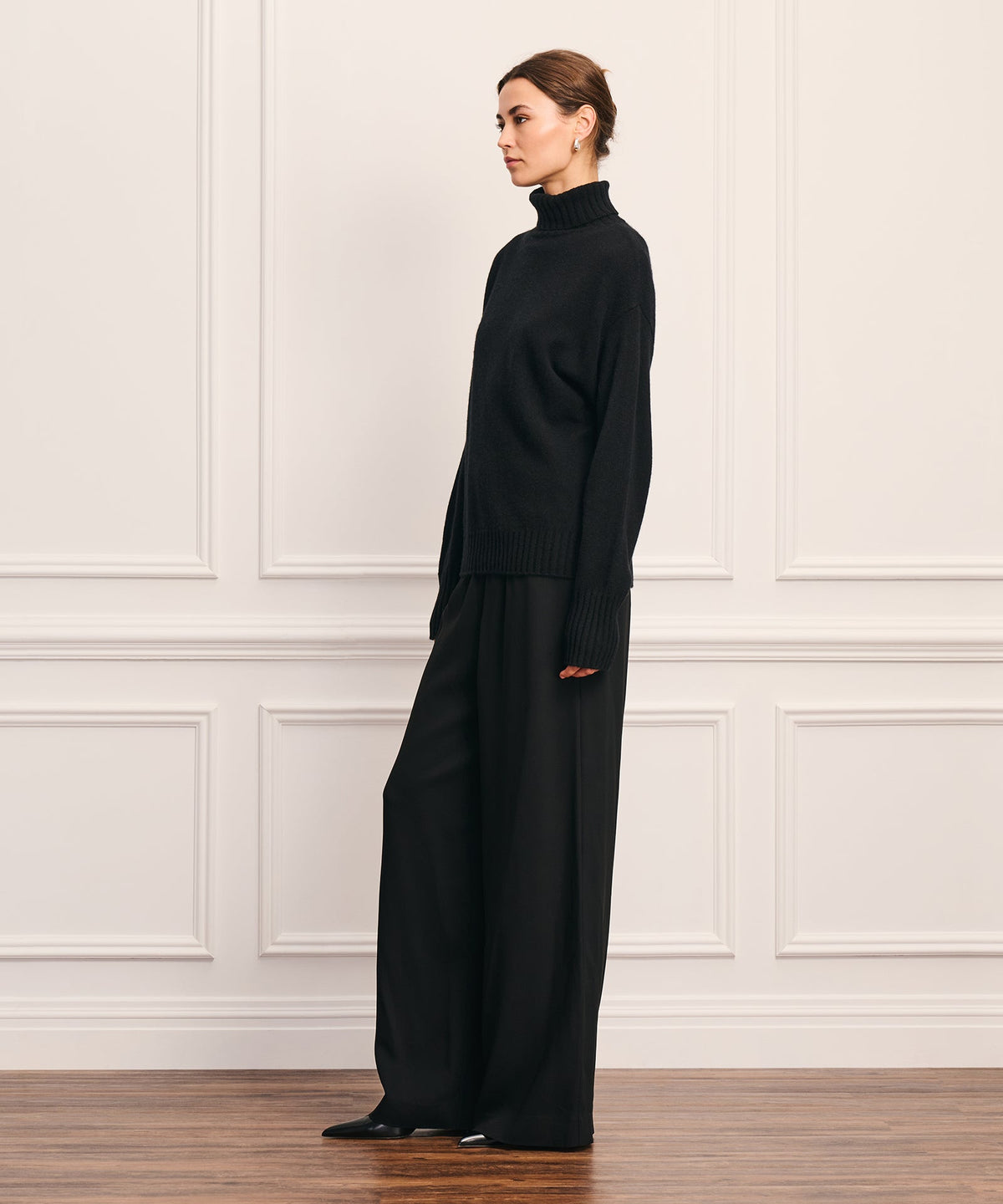 Luxe Cashmere Turtleneck Sweater
