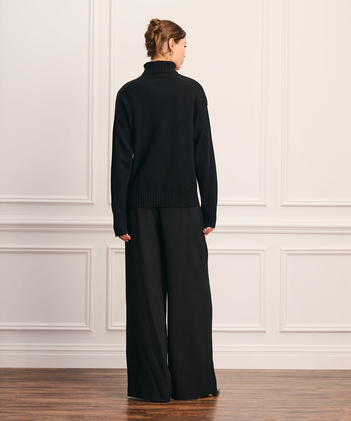 Luxe Cashmere Turtleneck Sweater