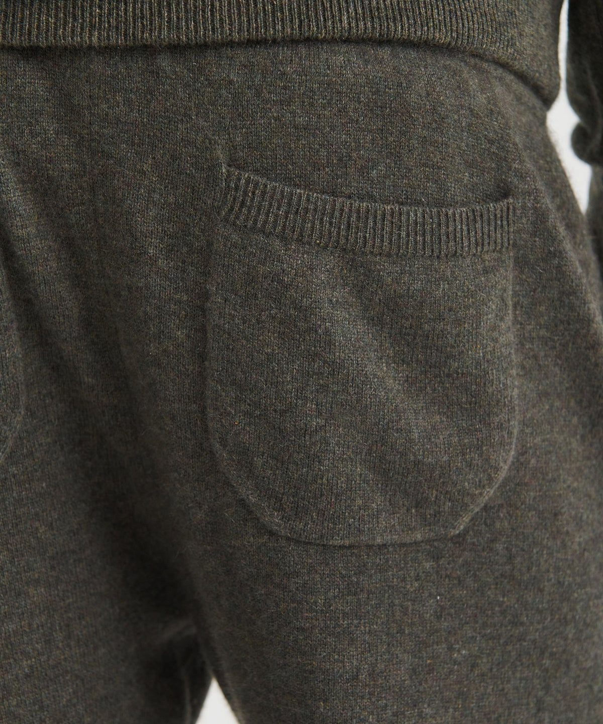Signature Cashmere Jogger