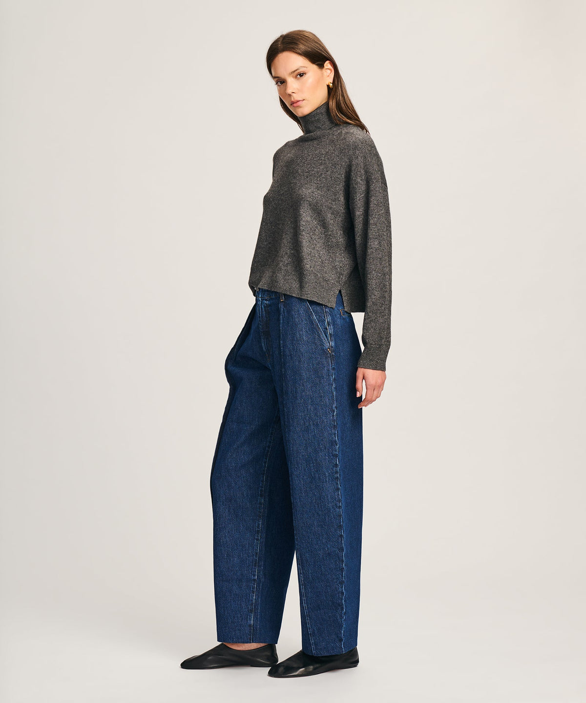Signature Cashmere Boxy Turtleneck Sweater
