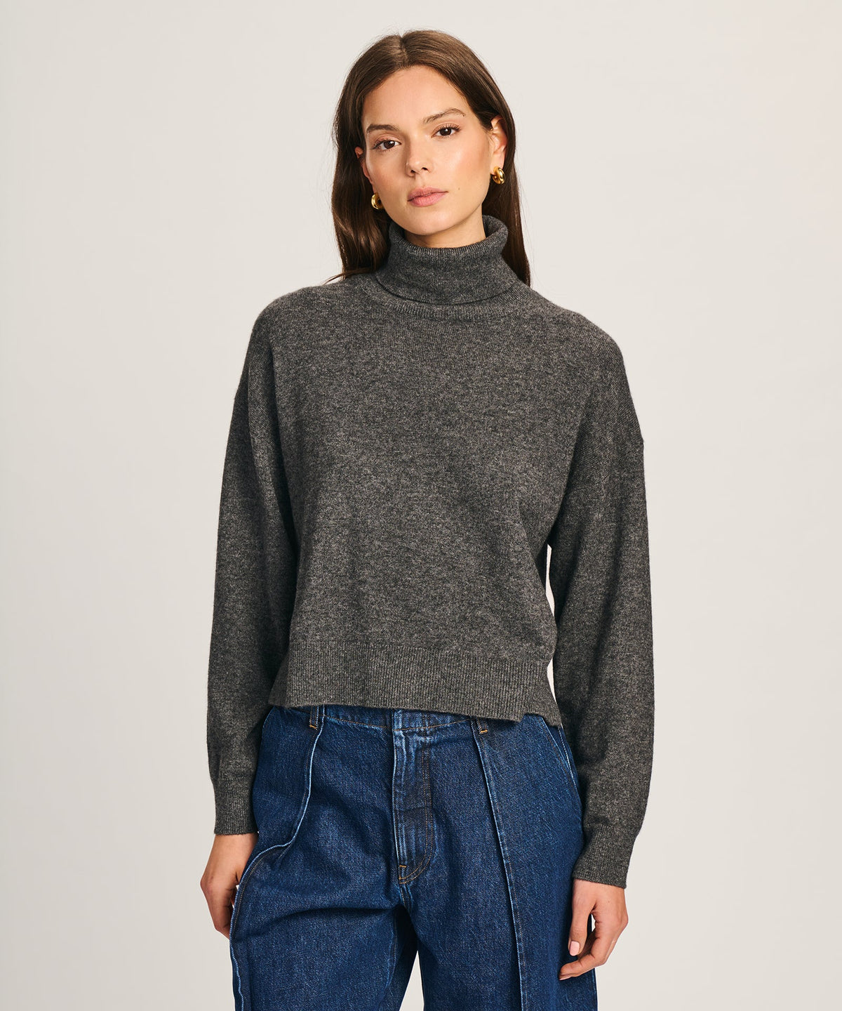 Signature Cashmere Boxy Turtleneck Sweater