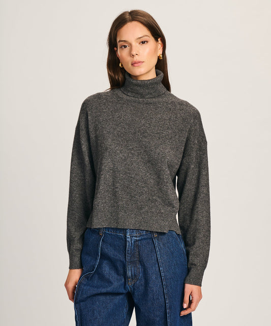 Signature Cashmere Boxy Turtleneck Sweater