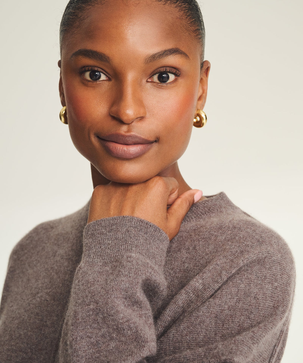 Signature Cashmere Crewneck Sweater with Pintucks