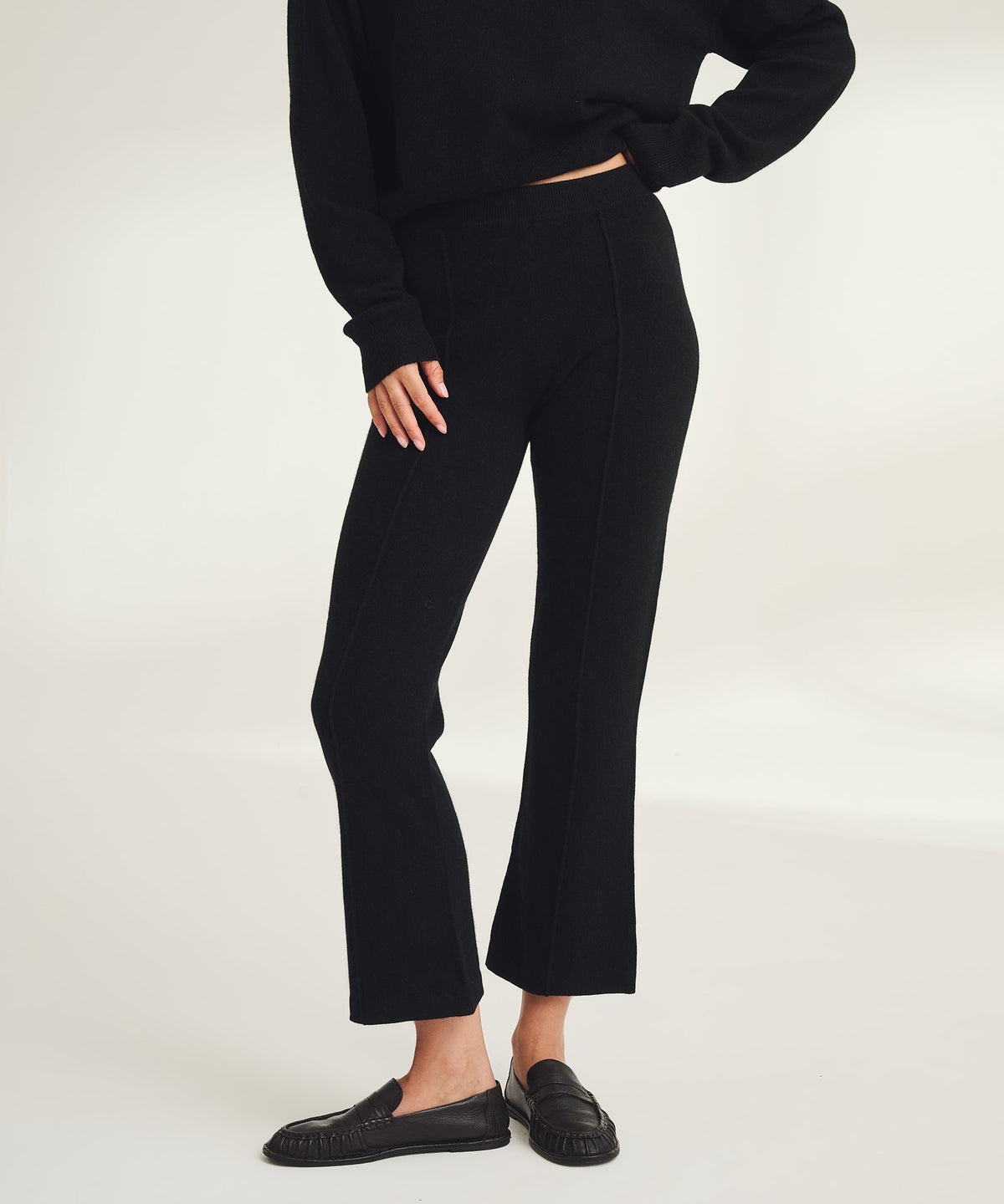Signature Cashmere Cropped Pant with Pintucks