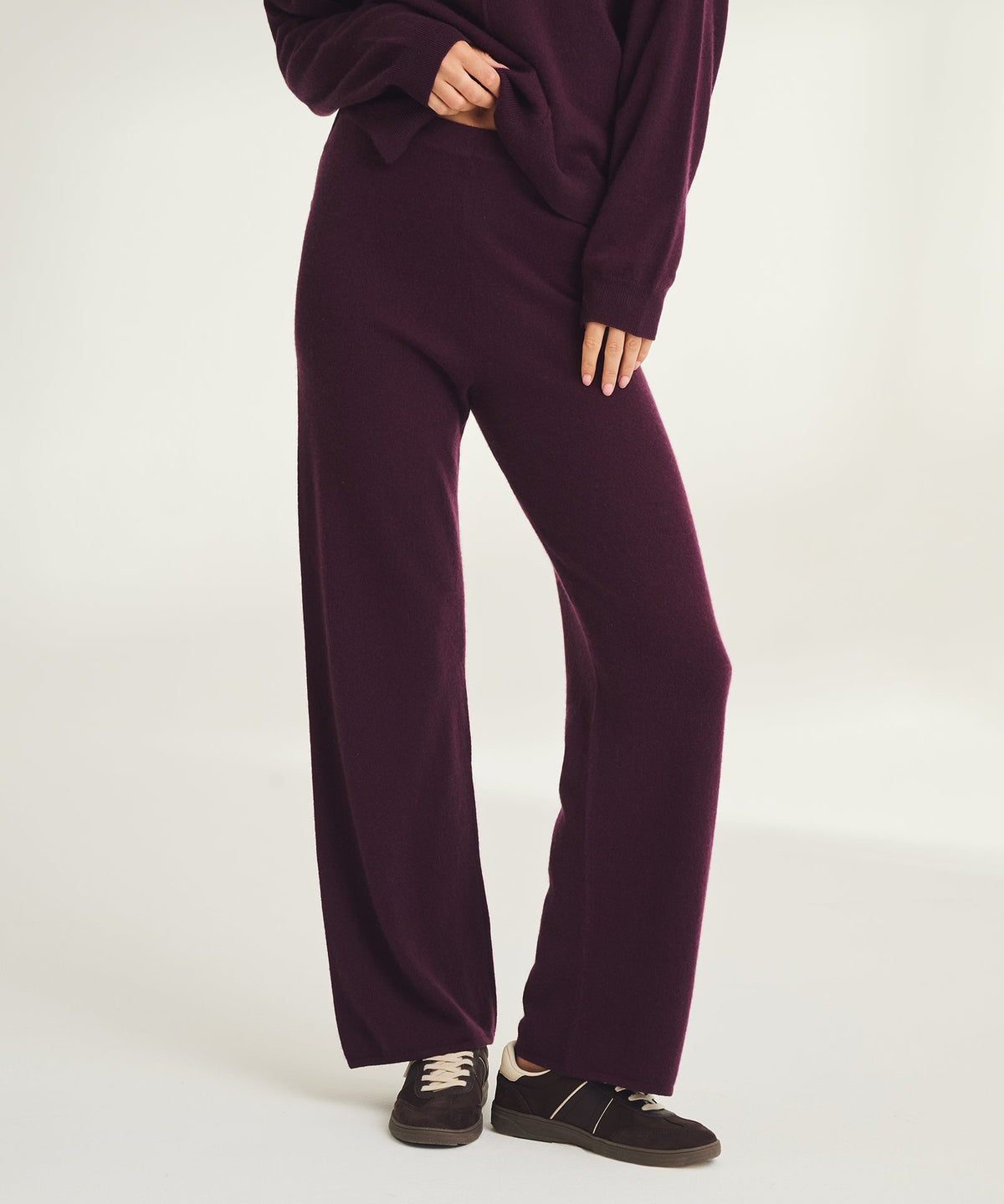 Signature Cashmere Straight Leg Pant