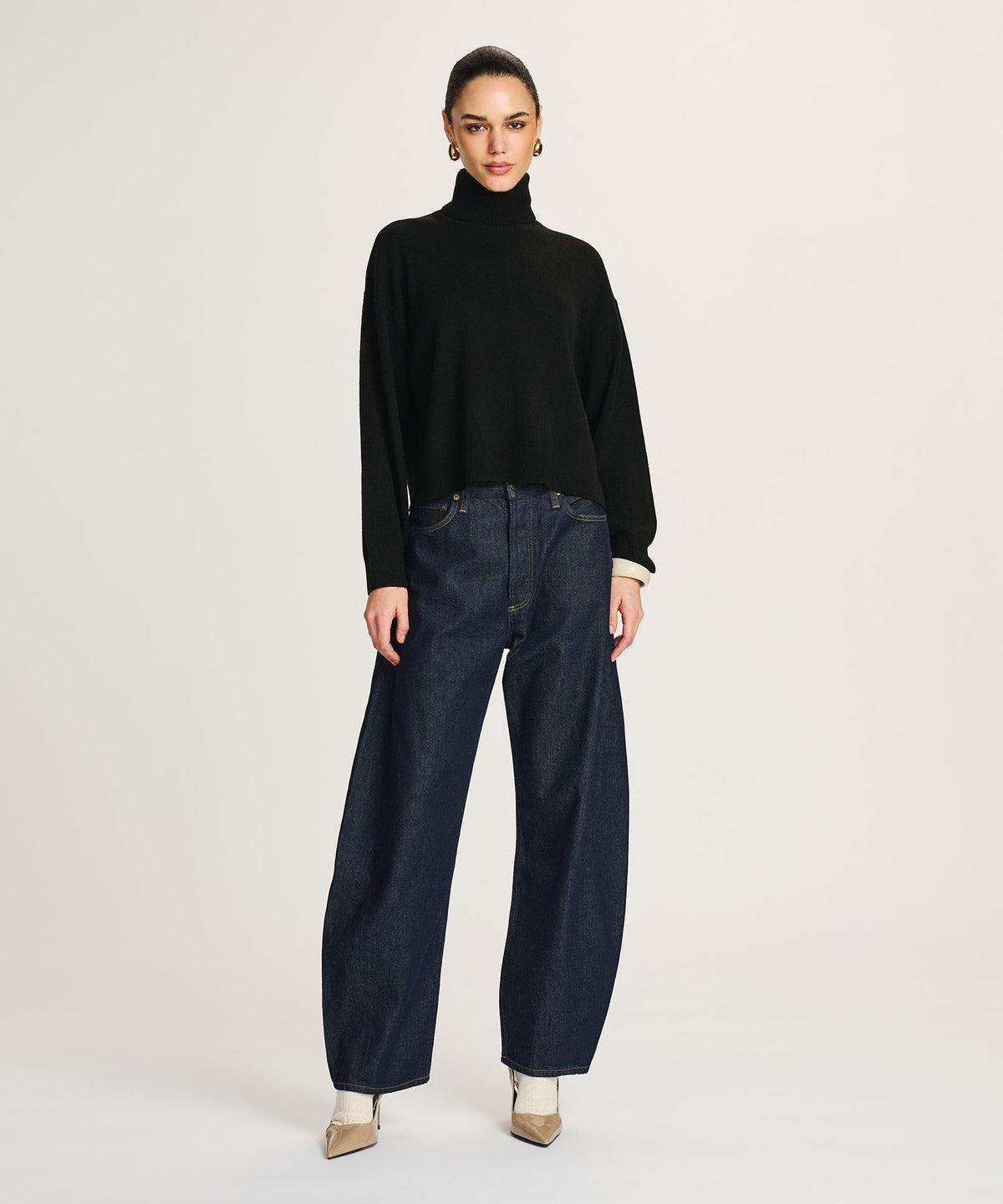 Signature Cashmere Boxy Turtleneck Sweater