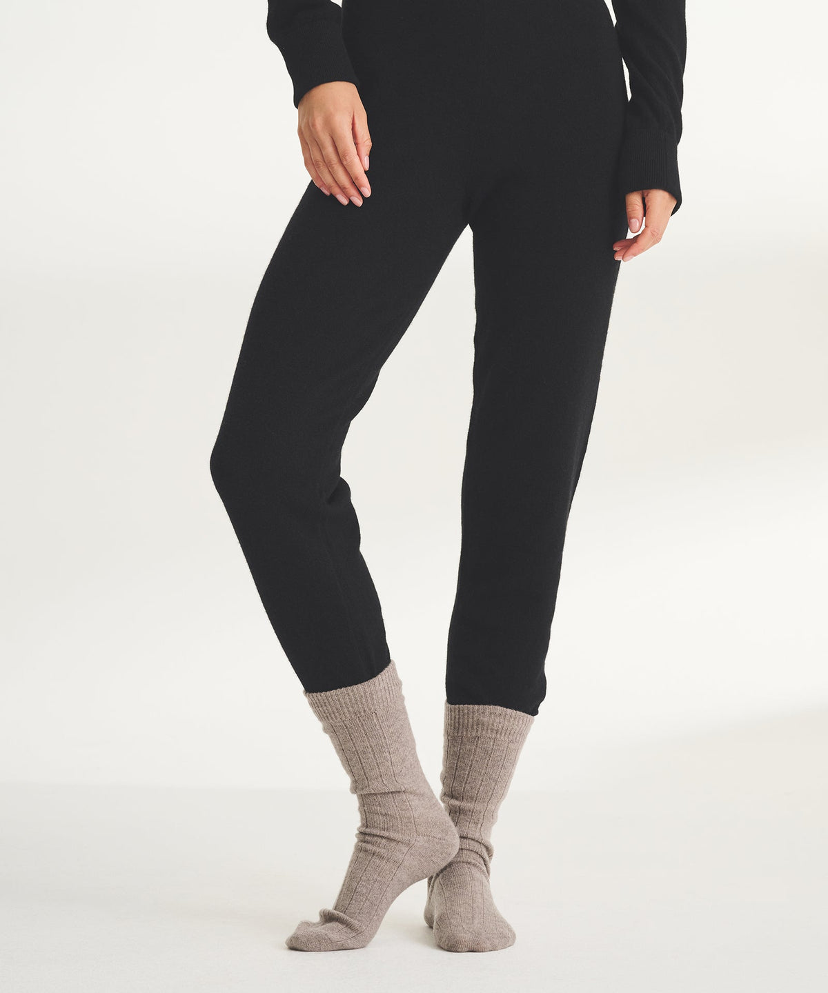 Signature Cashmere Ribbed Socks