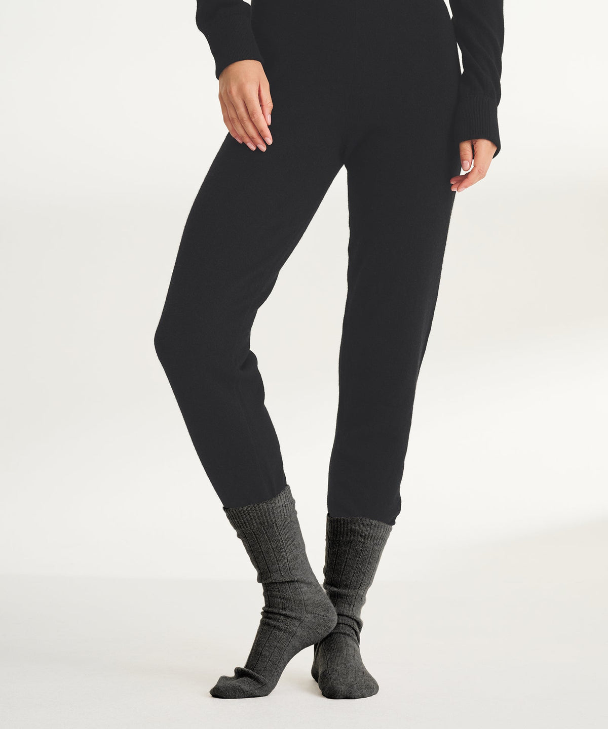 Signature Cashmere Ribbed Socks