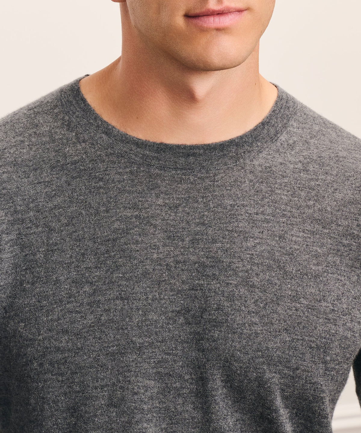 Super Fine Cashmere Long Sleeve Crewneck