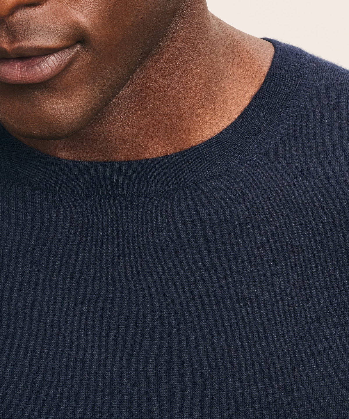 Super Fine Cashmere Long Sleeve Crewneck