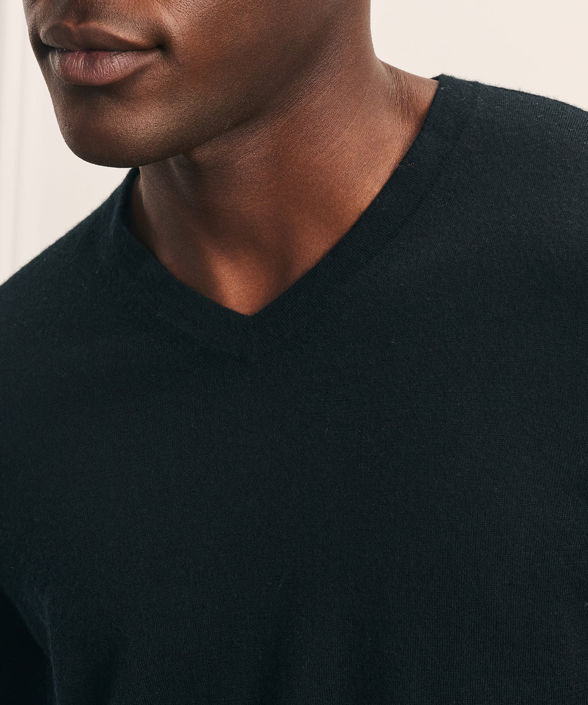 Super Fine Cashmere Long Sleeve V-Neck