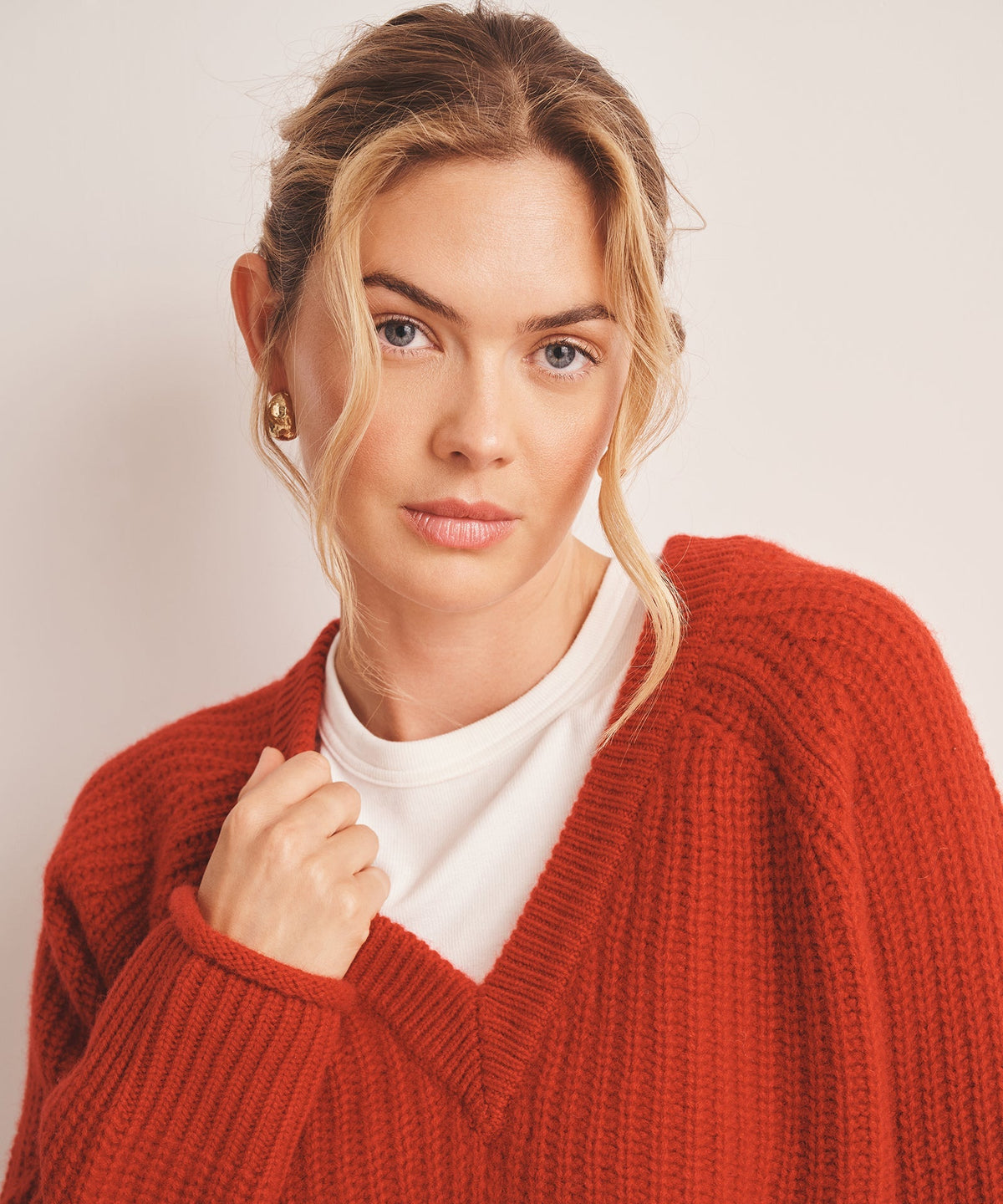 Luxe Cashmere Fisherman V-Neck Sweater