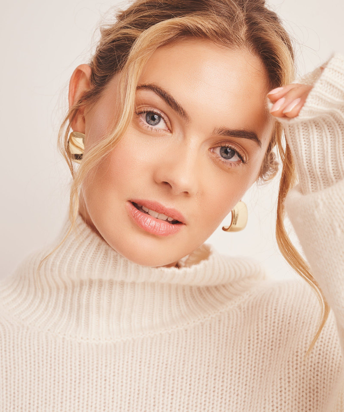 Luxe Cashmere Oversized Turtleneck