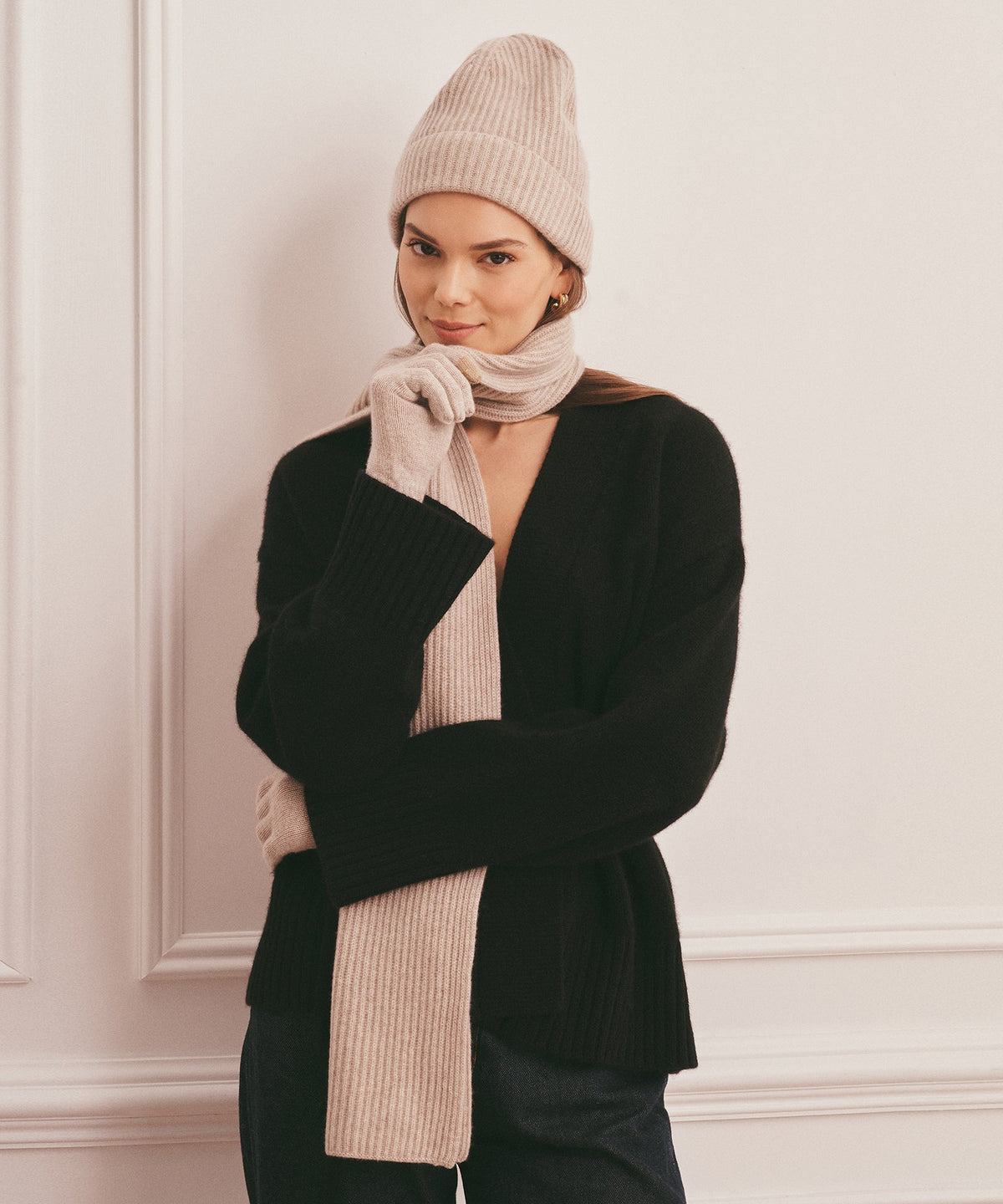 Signature Cashmere Ribbed Scarf