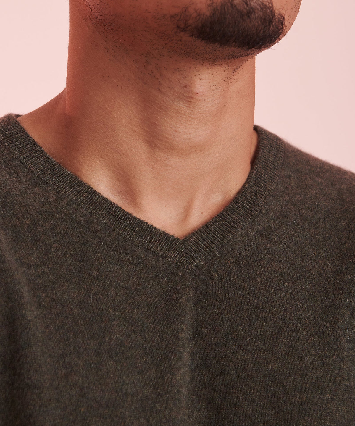 The Original Cashmere V-Neck Sweater Men's