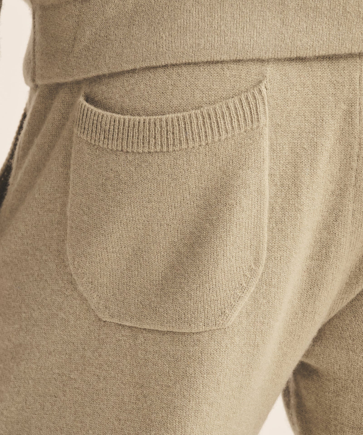 Signature Cashmere Jogger