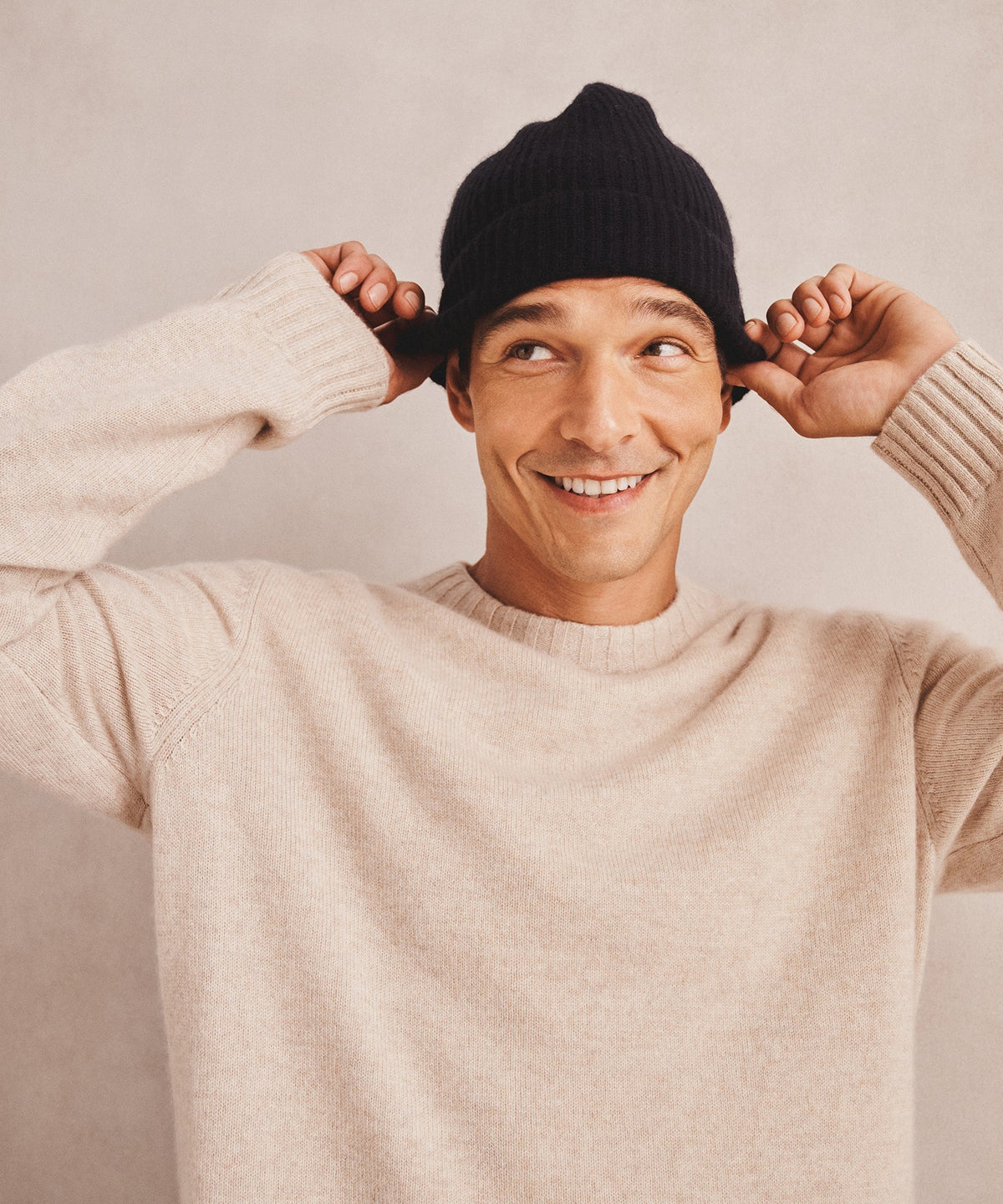 Signature Cashmere Ribbed Beanie